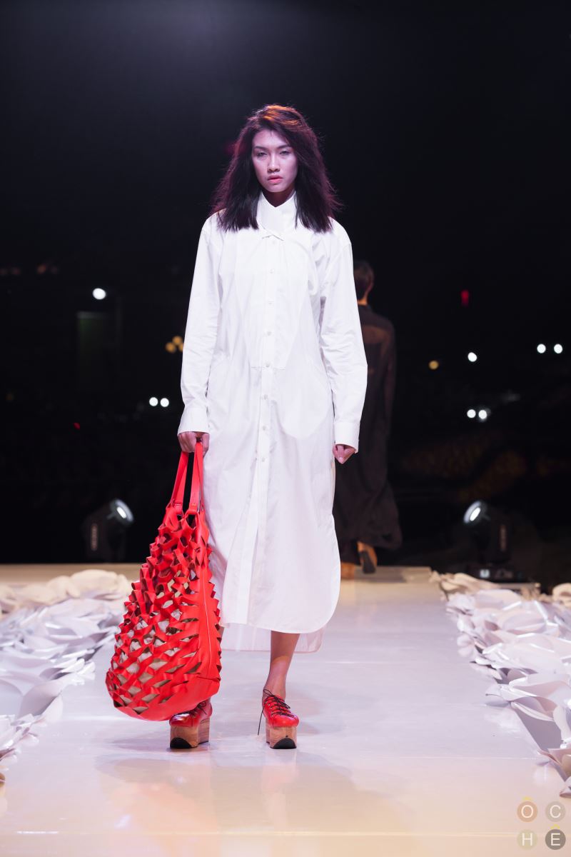 Long white wool blend assymetrical coat