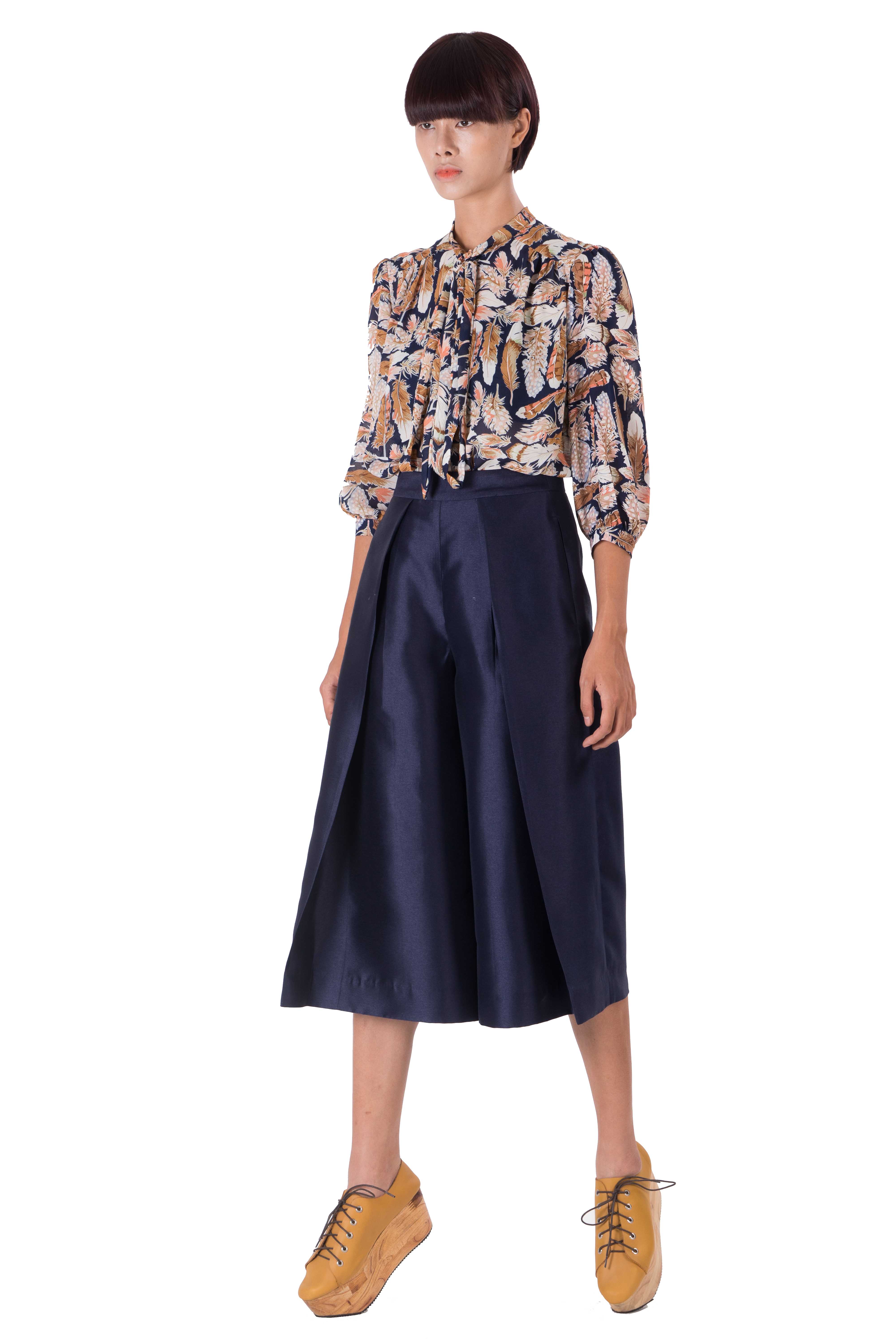 Taffeta cullote trousers with 2 big front pleats