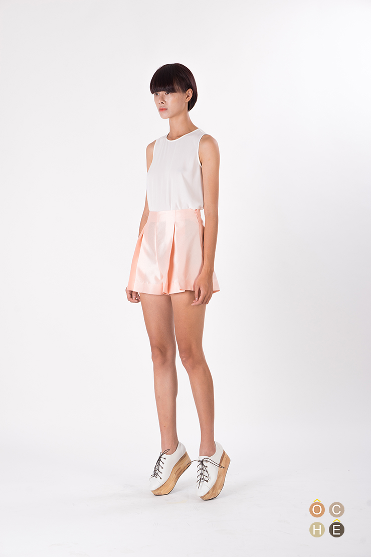 Taffeta pleated shorts