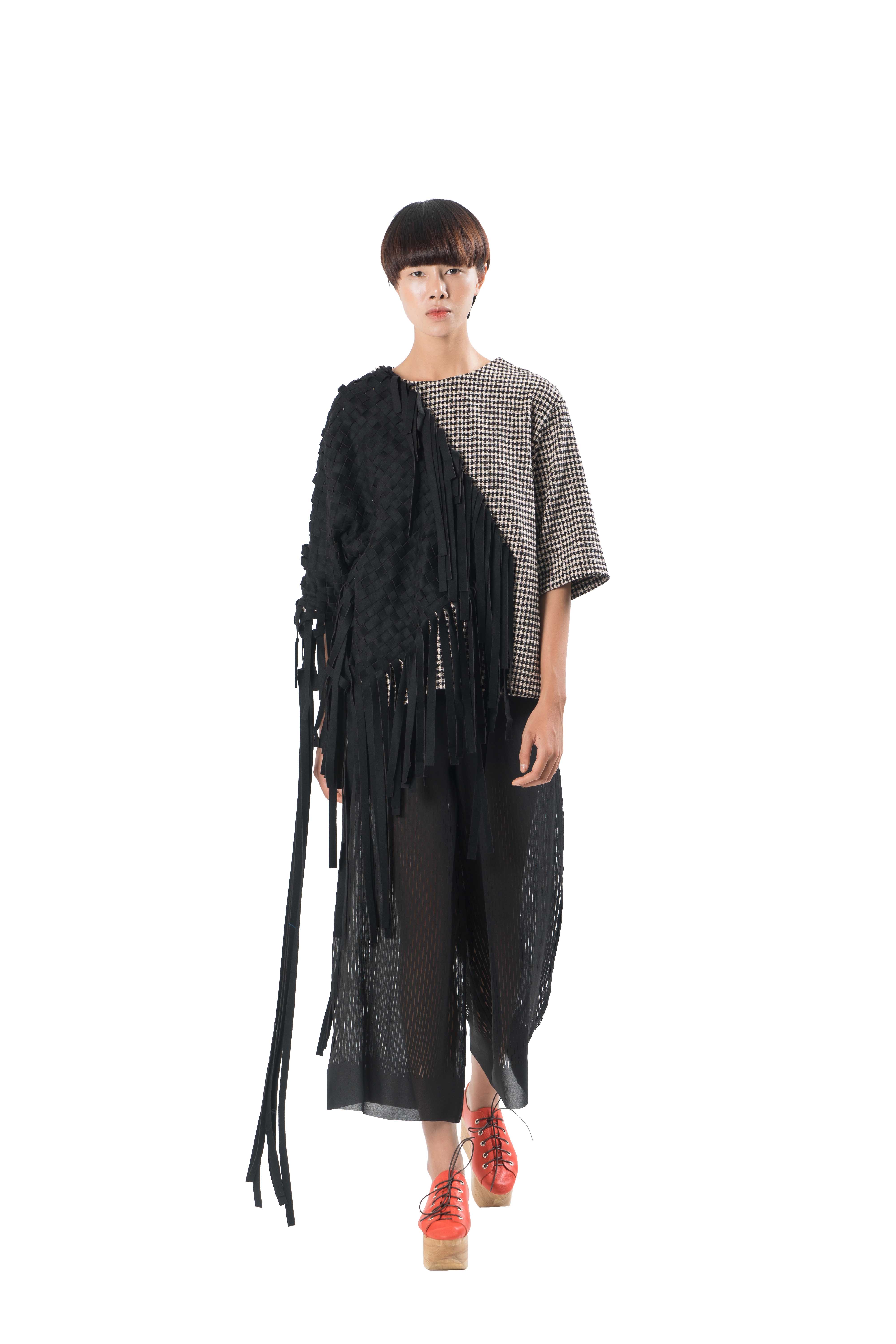 Two tones contrasting boxy loose fitting top with hand woven details
